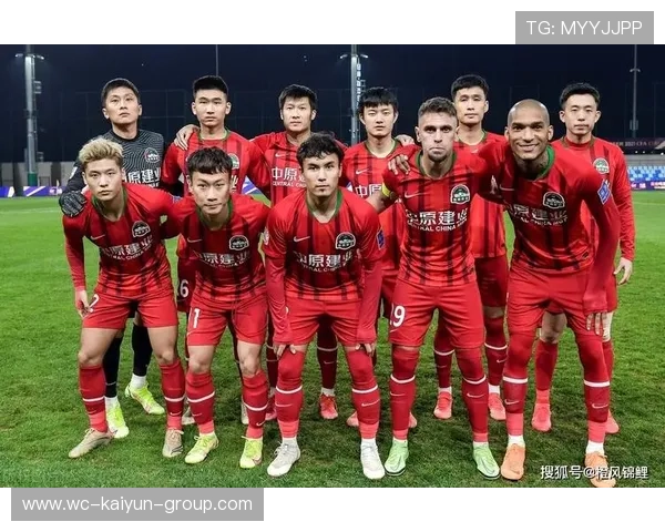 主力车队两车相撞，队内火药味十足