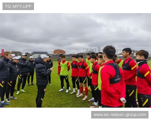 中国足球官方发布训练日程，中国足球训练视频